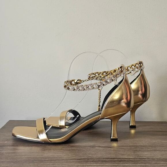 Guess Women's Remo Open Toe Stiletto Chain Detail Dress Sandal Size 9.5 Gold NWT - Picture 1 of 7